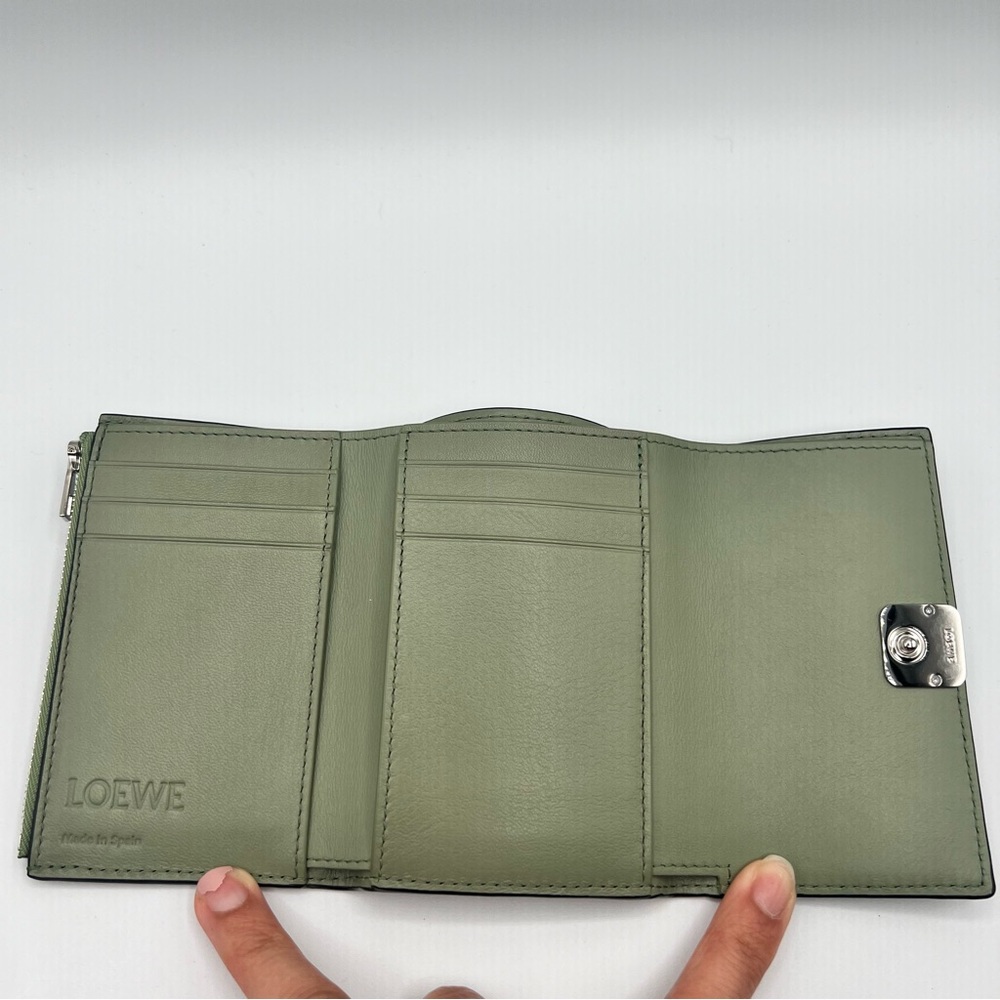 Loewe Compact Wallet - Picture 15 of 16